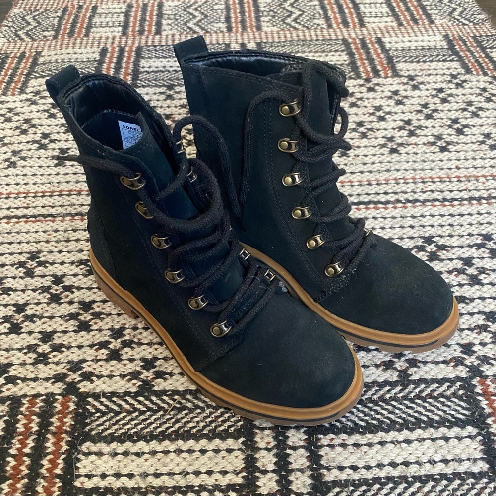 Sorel boots, worn once!